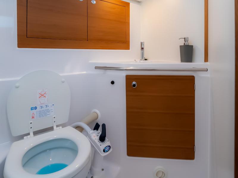 Book yachts online - sailboat - Elan Impression 45.1 - Josephine - rent