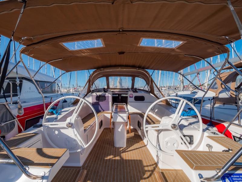 Book yachts online - sailboat - Elan 45 Impression - Adelyna - rent