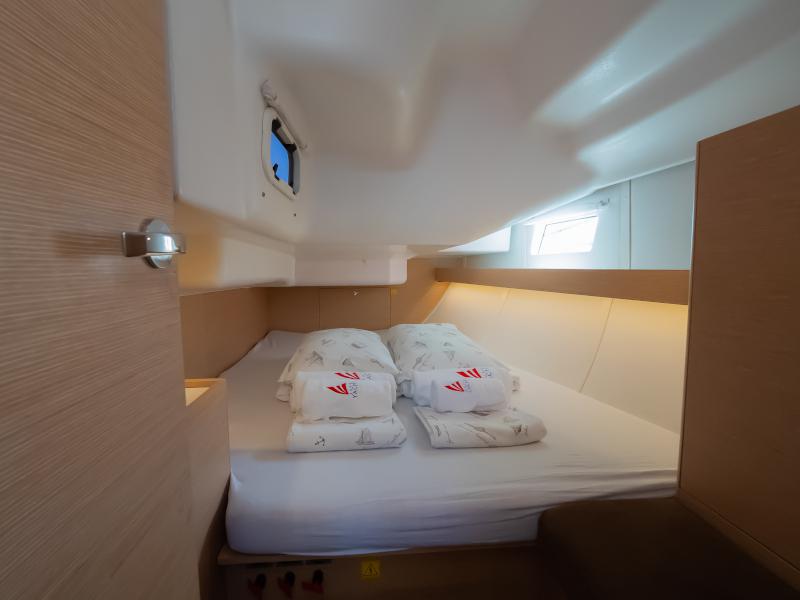 Book yachts online - sailboat - Elan 40 Impression - Anadea - rent