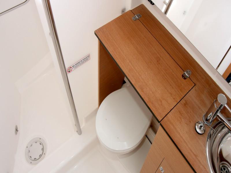 Book yachts online - sailboat - Dufour 382 Grand Large - 2 cab - Lia - rent