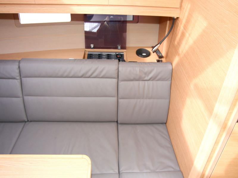 Book yachts online - sailboat - Dufour 382 Grand Large - 2 cab - Lia - rent