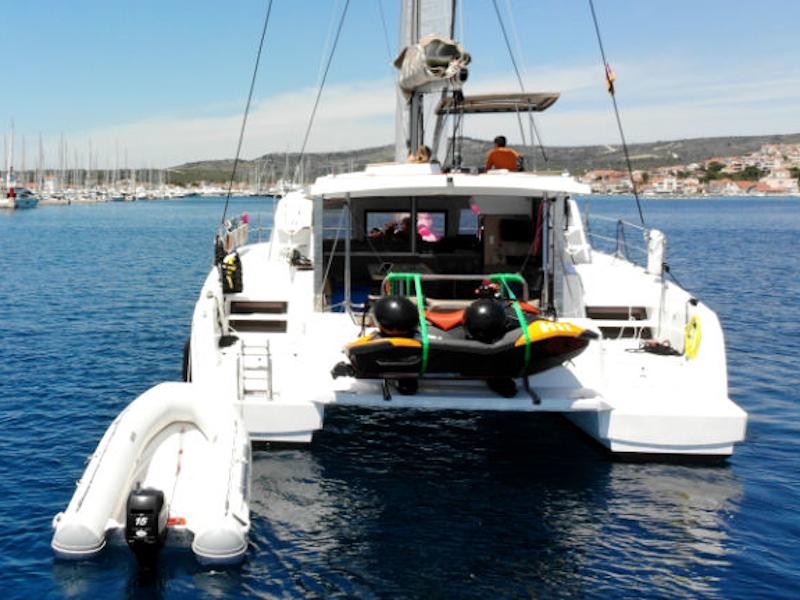 Book yachts online - catamaran - Bali 4.1 - Jax - rent