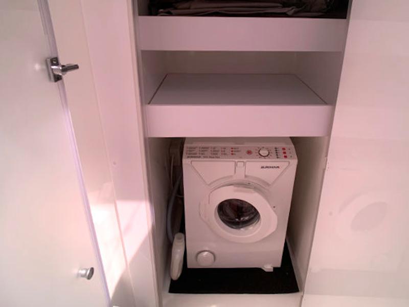 Book yachts online - catamaran - Lucia 40 - 3 cab - Idefix - rent