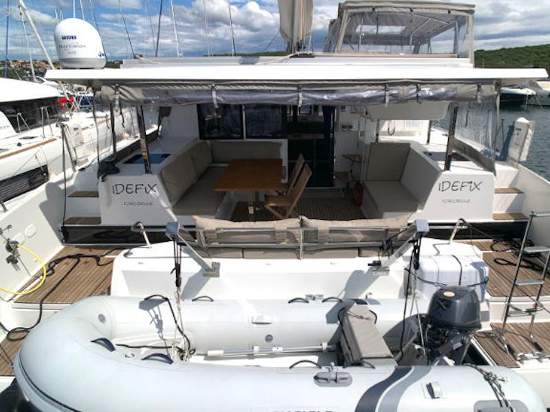 Book yachts online - catamaran - Lucia 40 - 3 cab - Idefix - rent