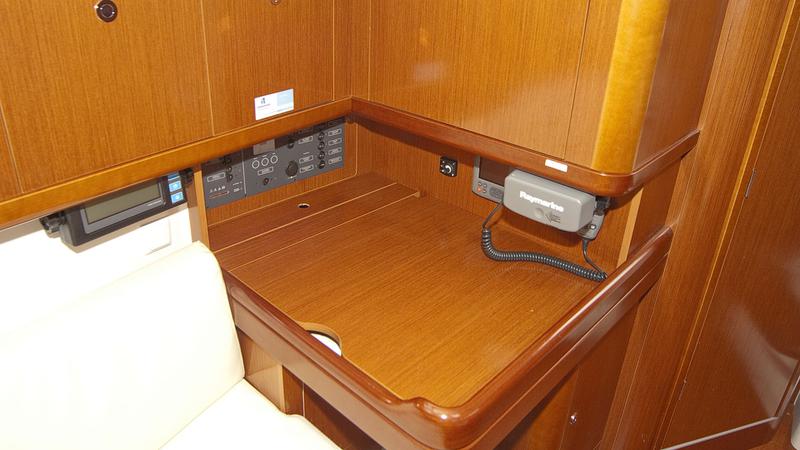 Book yachts online - sailboat - Oceanis 34 - LL Skyhawk - rent