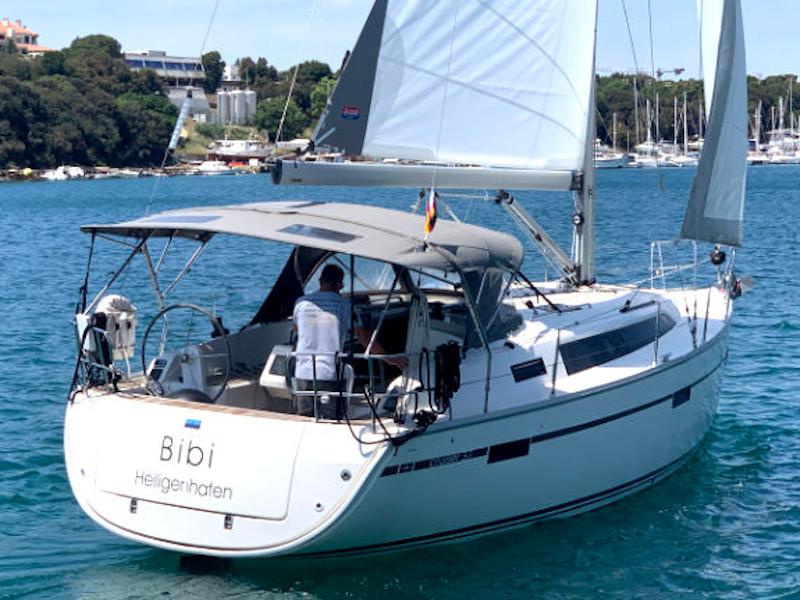 Book yachts online - sailboat - Bavaria Cruiser 37 - Bibi - rent
