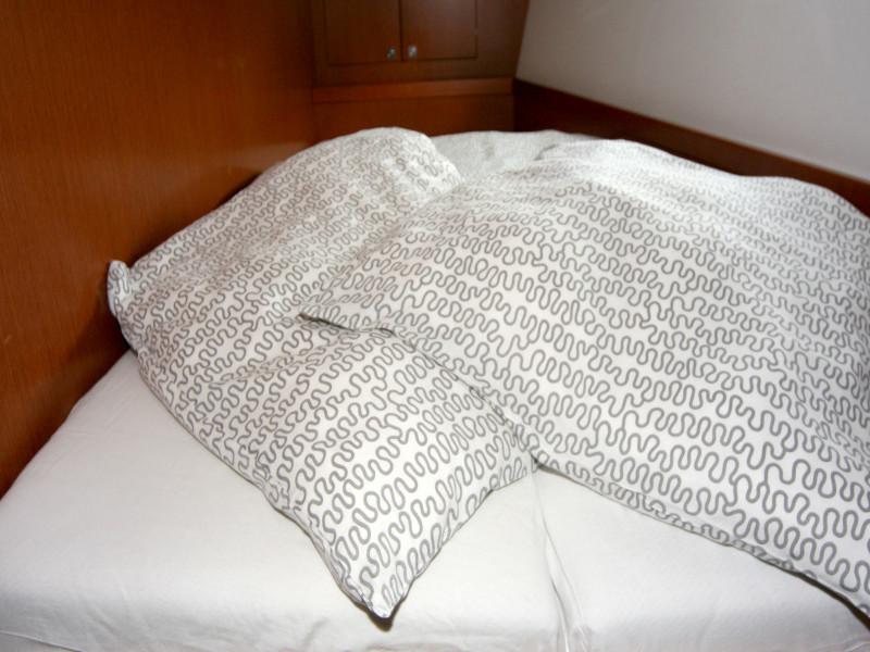 Book yachts online - sailboat - Oceanis 45 - Phantom - rent