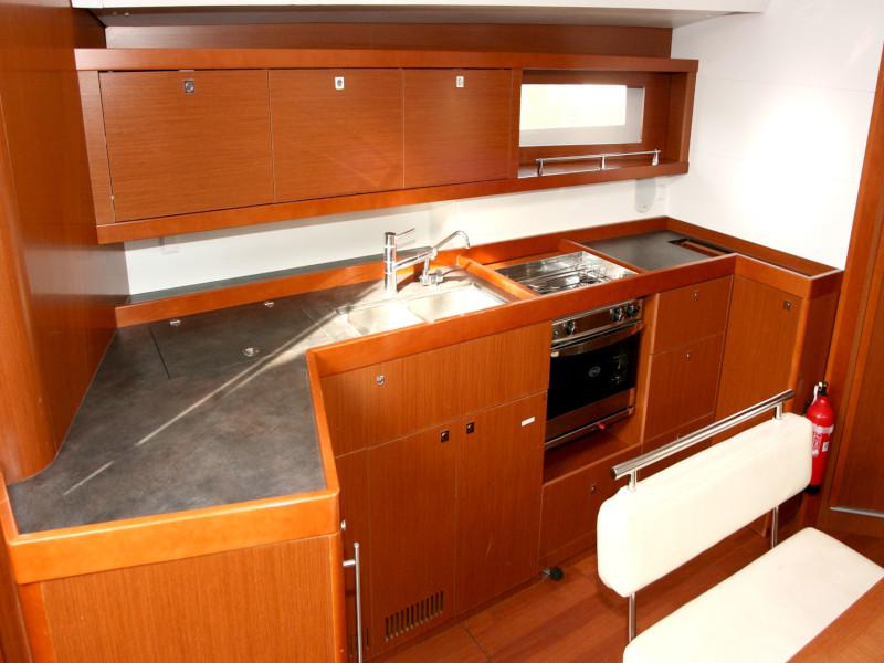 Book yachts online - sailboat - Oceanis 45 - Phantom - rent