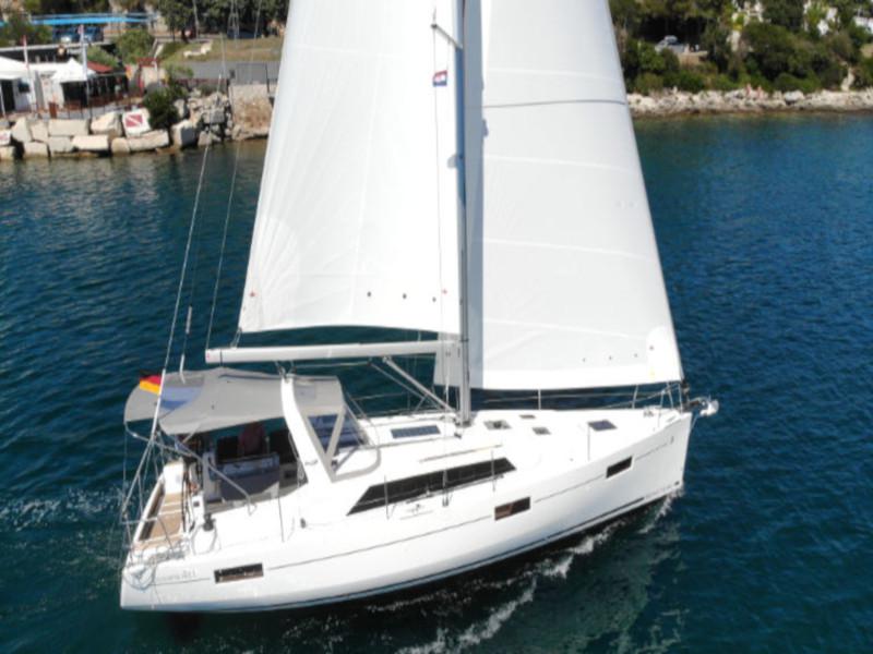 Book yachts online - sailboat - Oceanis 41.1 - Frankfurt - rent