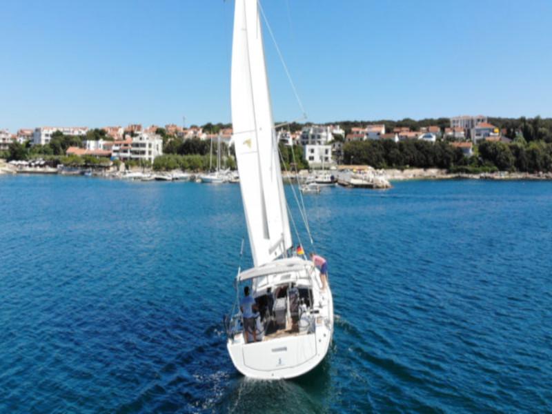 Book yachts online - sailboat - Oceanis 41.1 - Frankfurt - rent