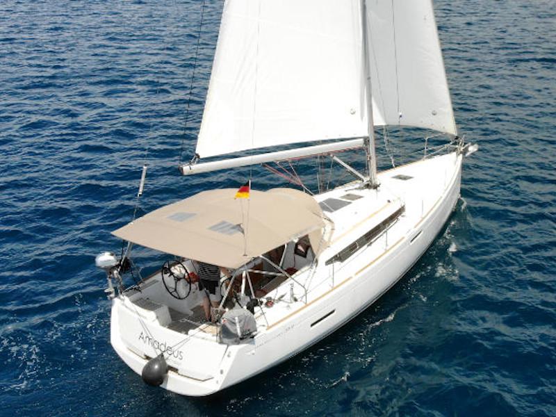 Book yachts online - sailboat - Sun Odyssey 389 - Amadeus - rent