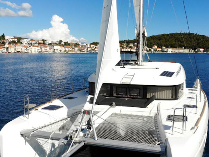 Book yachts online - catamaran - Lagoon 40 - Balance 69 - rent