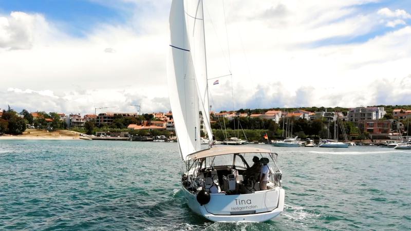 Book yachts online - sailboat - Sun Odyssey 389 - Tina - rent