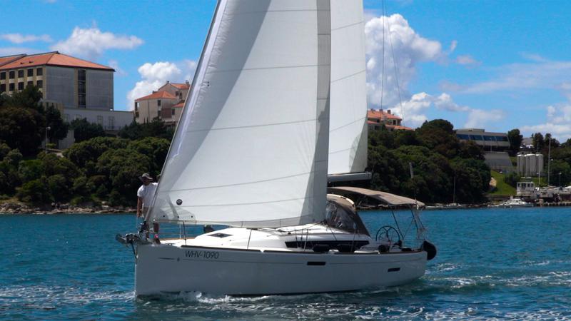 Book yachts online - sailboat - Sun Odyssey 389 - Tina - rent
