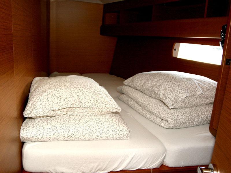 Book yachts online - sailboat - Sun Odyssey 479 - Vencel - rent