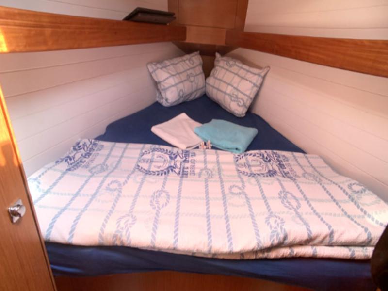 Book yachts online - sailboat - Bavaria Cruiser 34 - Little Joe - rent