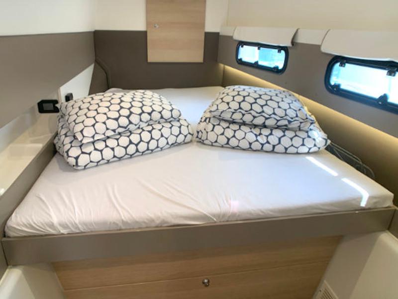 Book yachts online - catamaran - Bali 4.3 - Carpe Ventum - rent