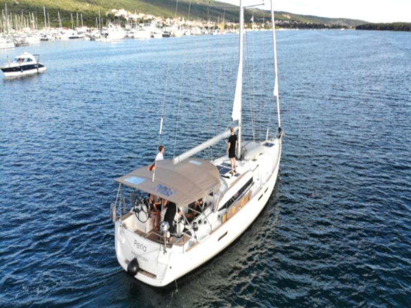 Book yachts online - sailboat - Sun Odyssey 479 - Perla - rent