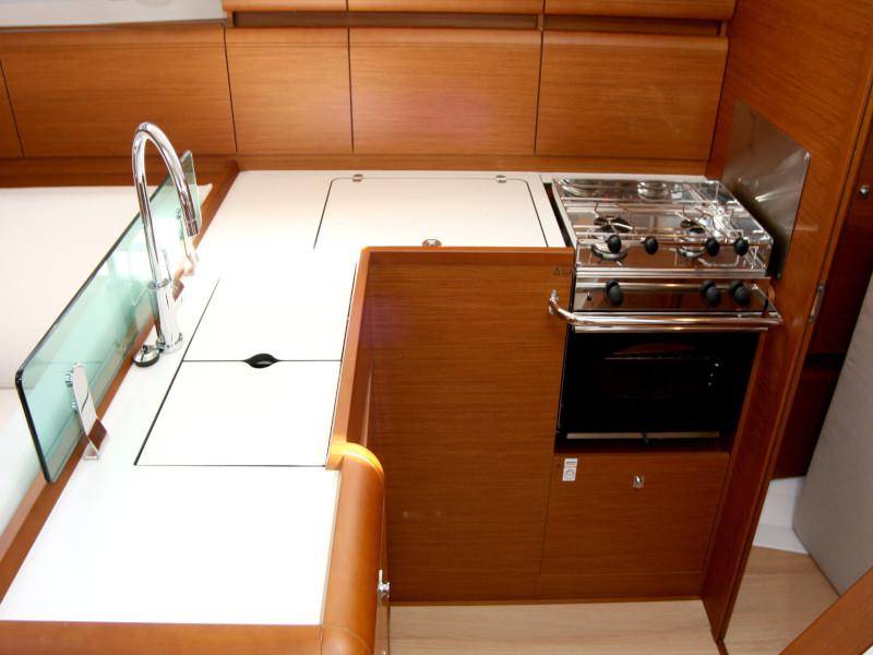 Book yachts online - sailboat - Sun Odyssey 419 - Mira - rent