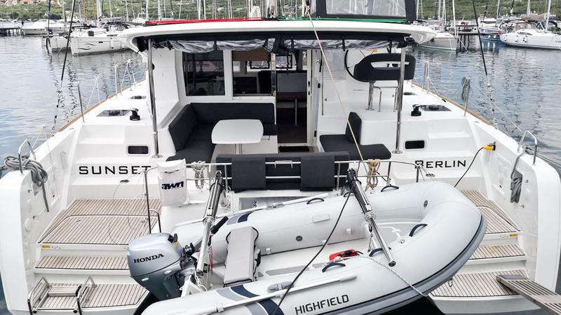 Book yachts online - catamaran - Lagoon 40_1 - Sunset - rent