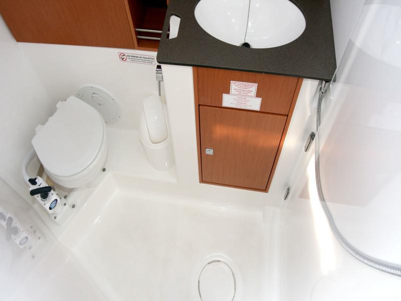 Book yachts online - sailboat - Bavaria Cruiser 41 - Raven - rent