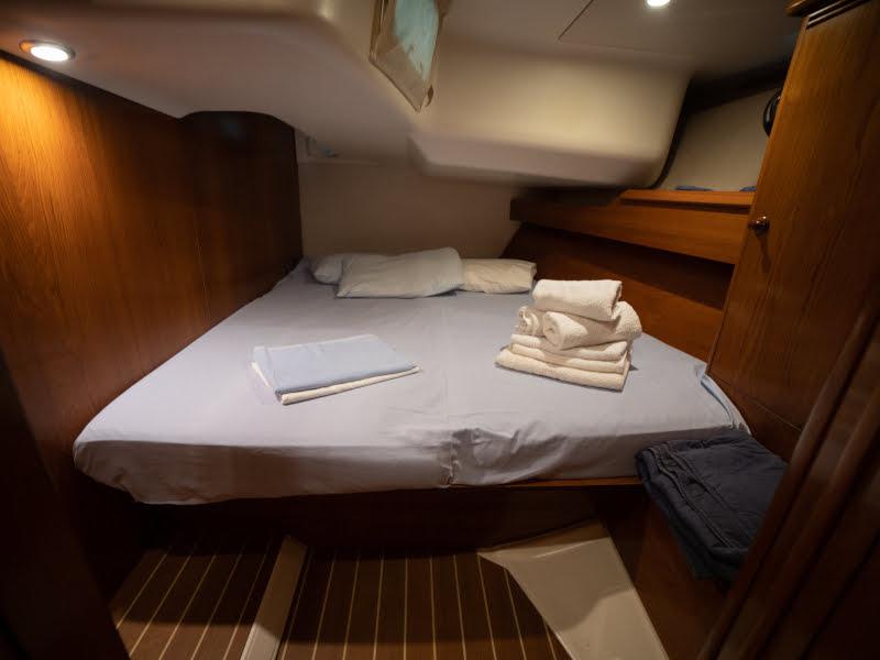 Book yachts online - sailboat - Sun Odyssey 49 - ANAX - rent