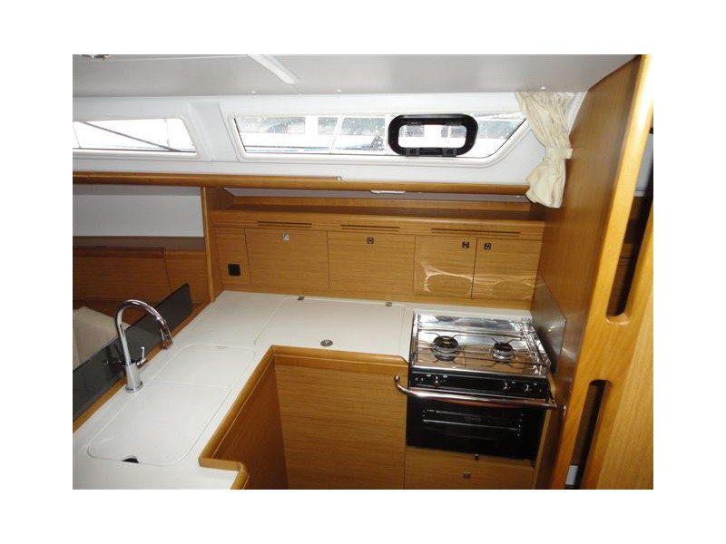 Book yachts online - sailboat - Sun Odyssey 39i - Sonia - rent