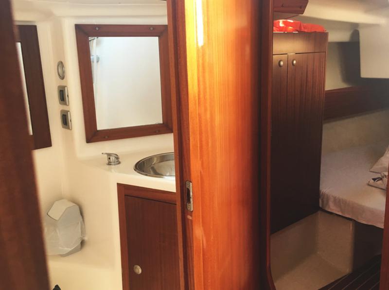 Book yachts online - sailboat - Salona 42 - Ramande - rent