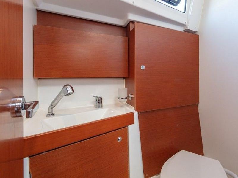 Book yachts online - sailboat - Oceanis 38.1 - Anima Maris - rent