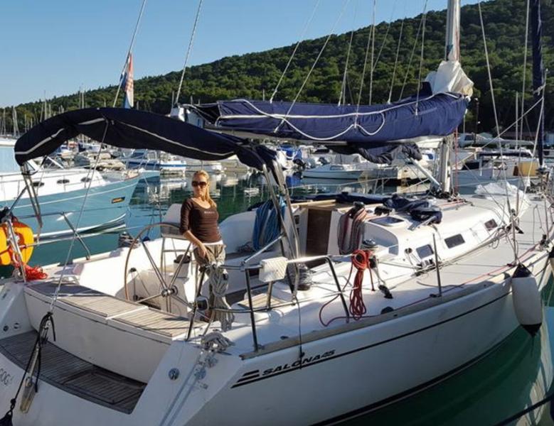 Book yachts online - sailboat - Salona 45 - Goga - rent