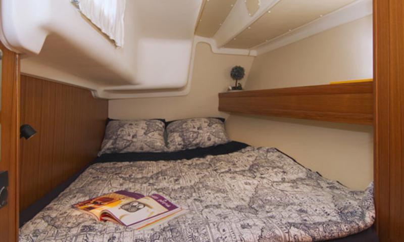 Book yachts online - sailboat - Salona 45 - Mima - rent