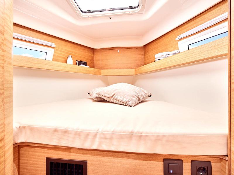 Book yachts online - sailboat - Elan Impression 45.1 - Sax III - rent