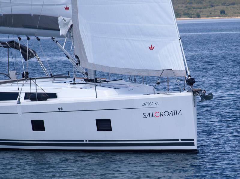 Book yachts online - sailboat - Hanse 418 - Diamante - rent