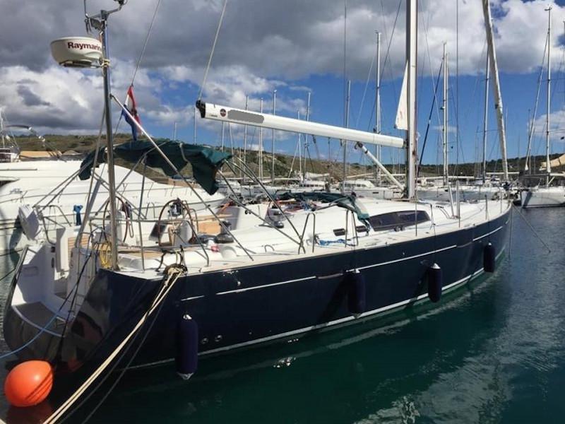 Book yachts online - sailboat - Beneteau 54 - Mambo - rent