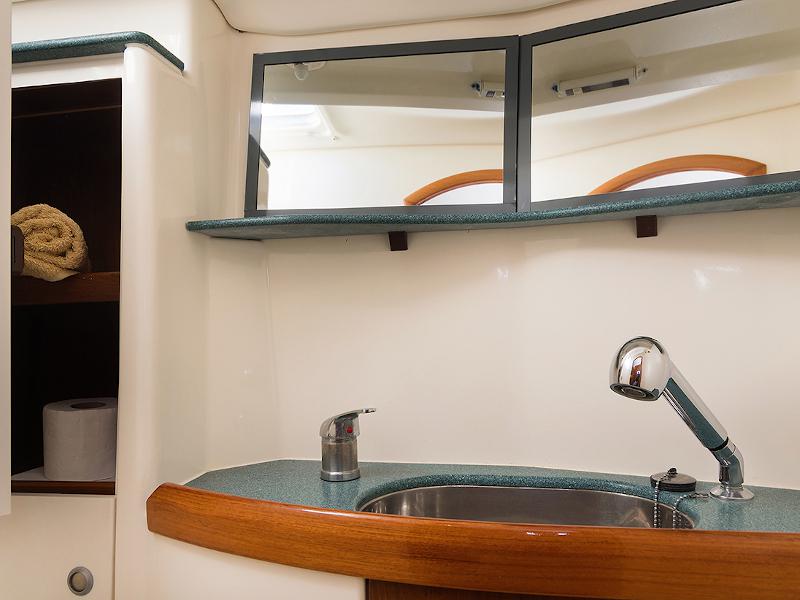 Book yachts online - sailboat - Sun Odyssey 43 - Frine - rent