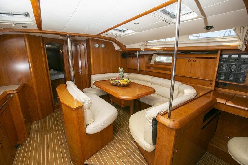 Book yachts online - sailboat - Sun Odyssey 49 - Sirius - rent
