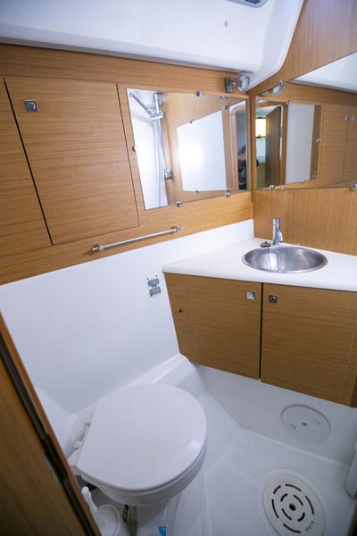 Book yachts online - sailboat - Jeanneau 57 - Messenger - rent