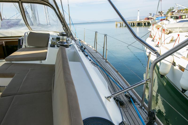 Book yachts online - sailboat - Jeanneau 57 - Messenger - rent