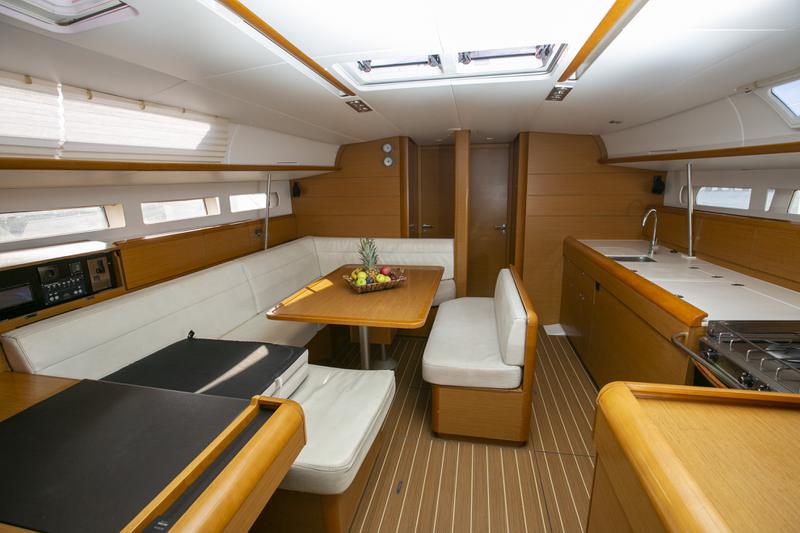 Book yachts online - sailboat - Sun Odyssey 509 - Nefeli | with A/C, generator, inverter, solar panels - rent