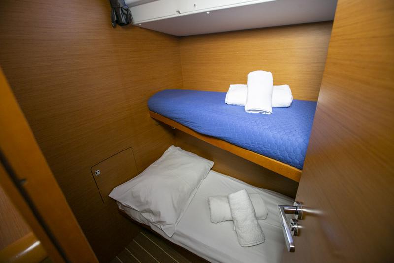 Book yachts online - sailboat - Sun Odyssey 509 - Nefeli | with A/C, generator, inverter, solar panels - rent