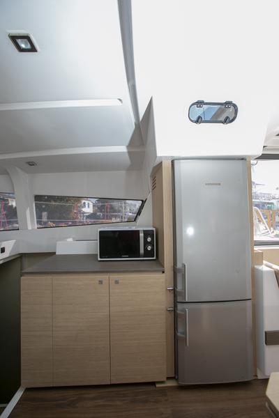 Book yachts online - catamaran - Bali 4.0 - Blue Dream II / A/C, WM, Generator, solar panels &amp; electric WC - rent