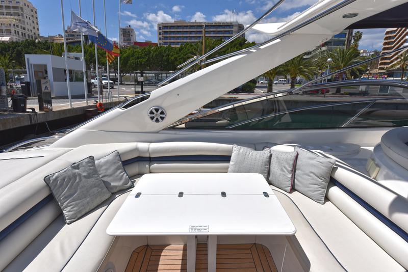 Book yachts online - motorboat - Camargue 50 - GOODLIFE - rent