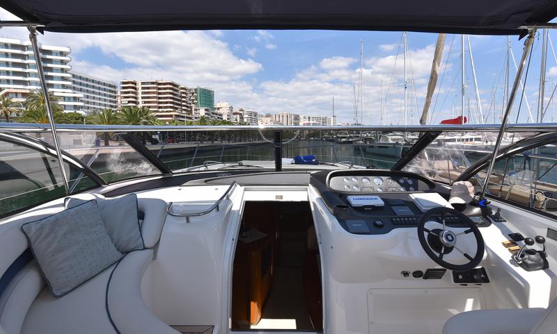 Book yachts online - motorboat - Camargue 50 - GOODLIFE - rent