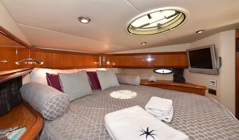 Book yachts online - motorboat - Camargue 50 - GOODLIFE - rent