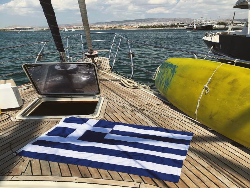 Book yachts online - sailboat - Freedom 58 - Ikarian Star - rent