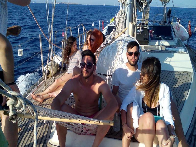 Book yachts online - sailboat - Freedom 58 - Ikarian Star - rent