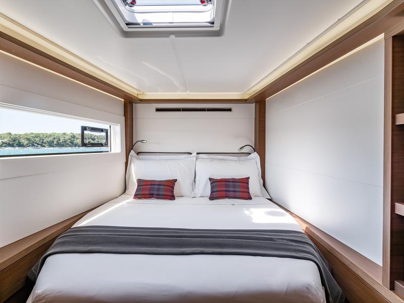 Book yachts online - catamaran - Lagoon 46 - 3S - rent