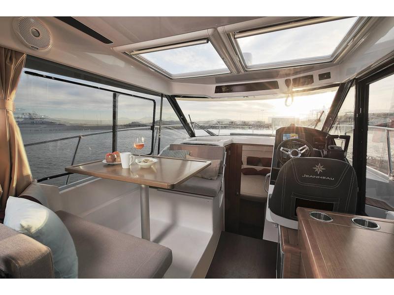 Book yachts online - motorboat - Merry Fisher 895 - Mihaela - rent