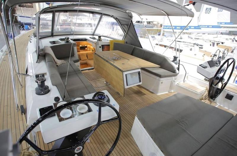 Book yachts online - sailboat - Dufour 530 - Christianna XII - rent