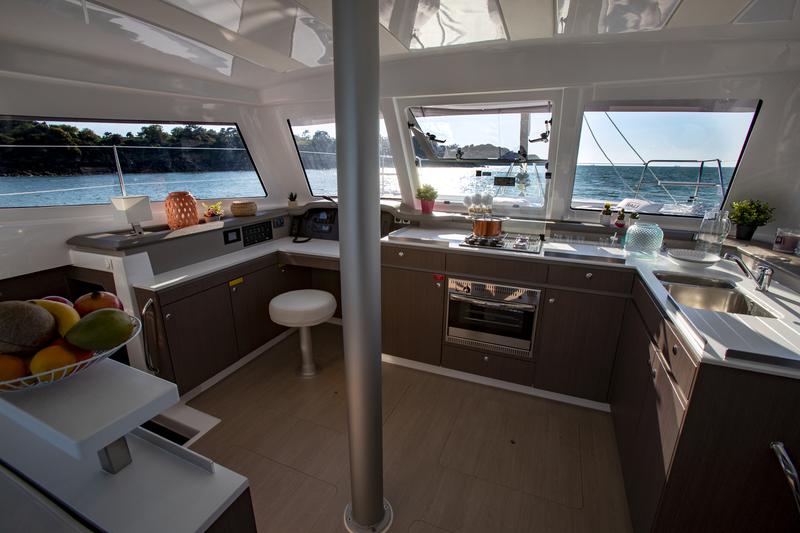 Book yachts online - catamaran - Bali Catspace TEAM FACTORY - Team Factory - rent